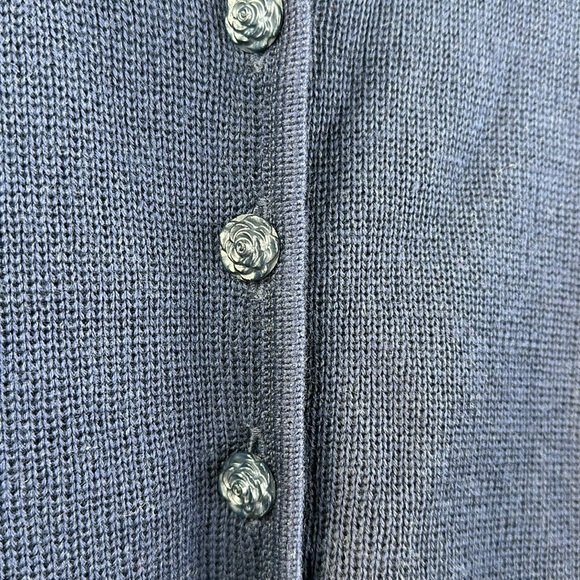 Vintage Vitabella Norway Embroidered Wool Cropped Cardigan - Picture 4 of 9